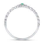 10kt White Gold Womens Round Emerald Solitaire Diamond-accent Stackable Ring .03 Cttw