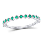 10kt White Gold Womens Round Emerald Square Dot Stackable Band Ring 1/5 Cttw